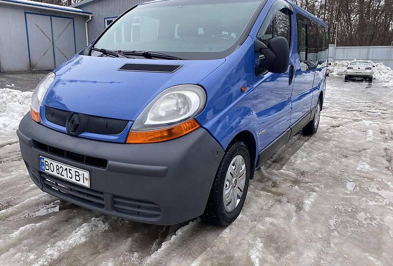 Renault Trafic пасс. LONG  2005