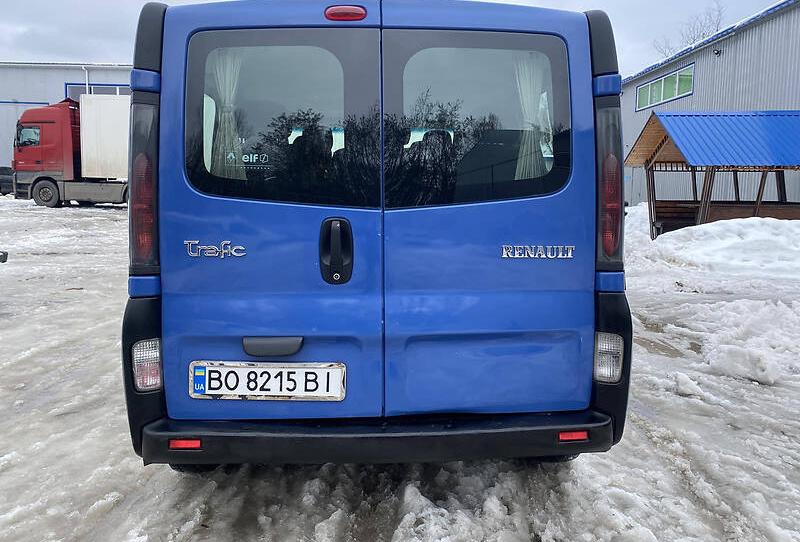 Renault Trafic пасс. LONG  2005