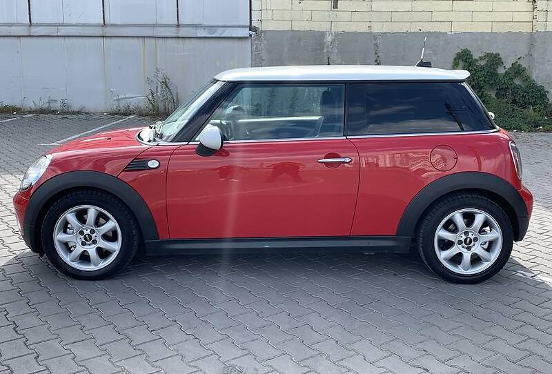 MINI Cooper O B S L U J E N  2008