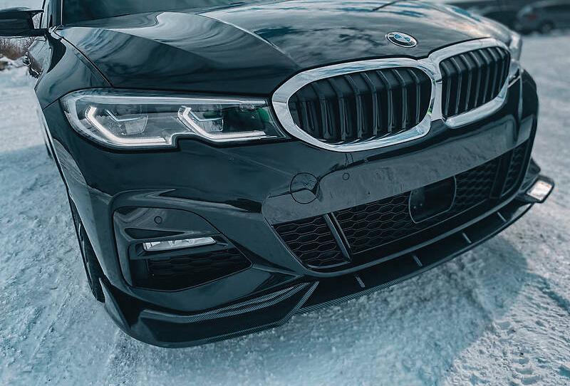 BMW 330 2019
