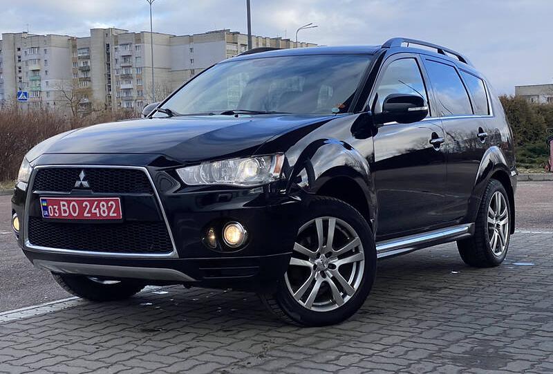 Mitsubishi Outlander XL 2011