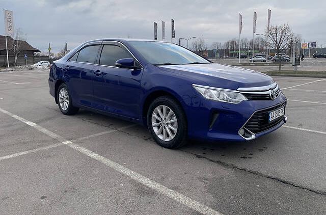 Toyota Camry 2015
