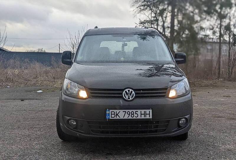 Volkswagen Caddy пасс. 2011