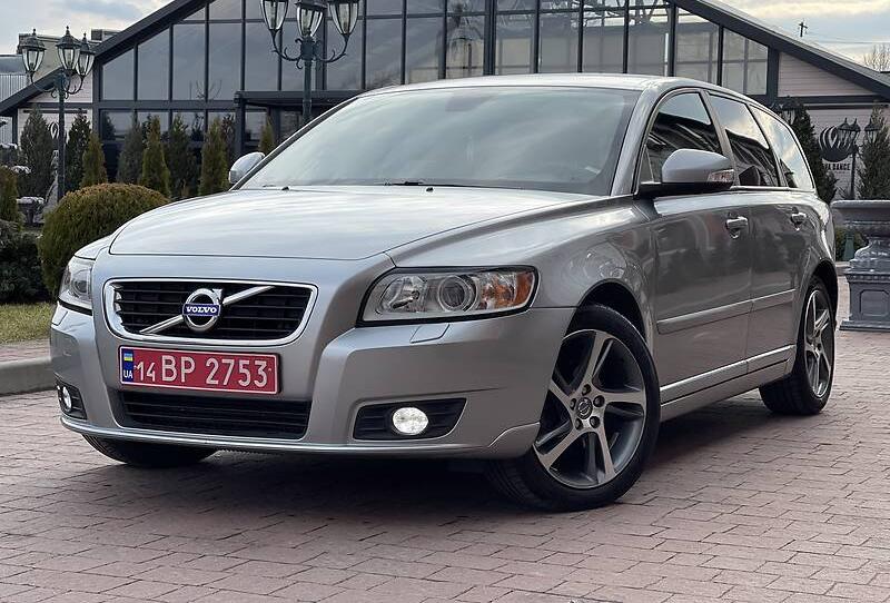 Volvo V50 RDesign  2012