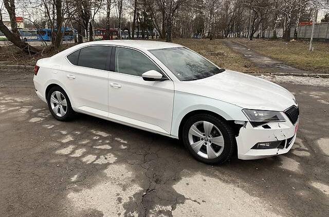 Skoda Superb Canton 2017