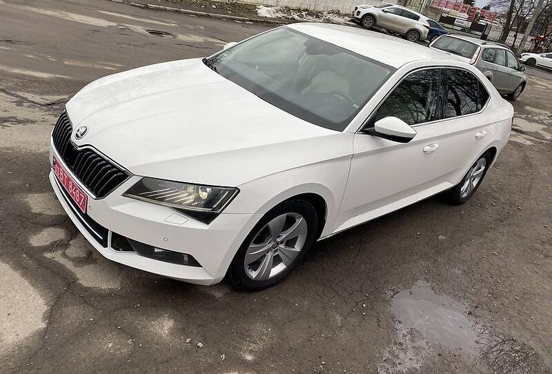 Skoda Superb Canton 2017
