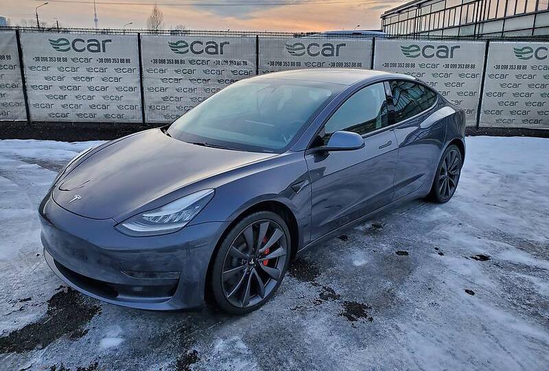 Tesla Model 3 PERFORMANCE FSD 2020