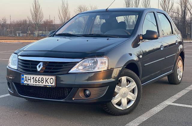 Renault Logan 2010