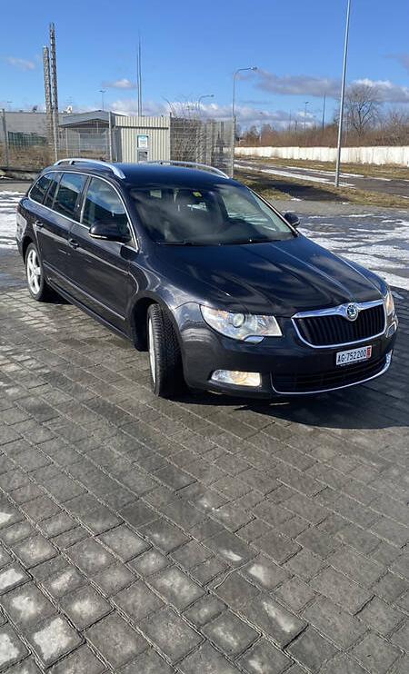 Skoda Superb 2012