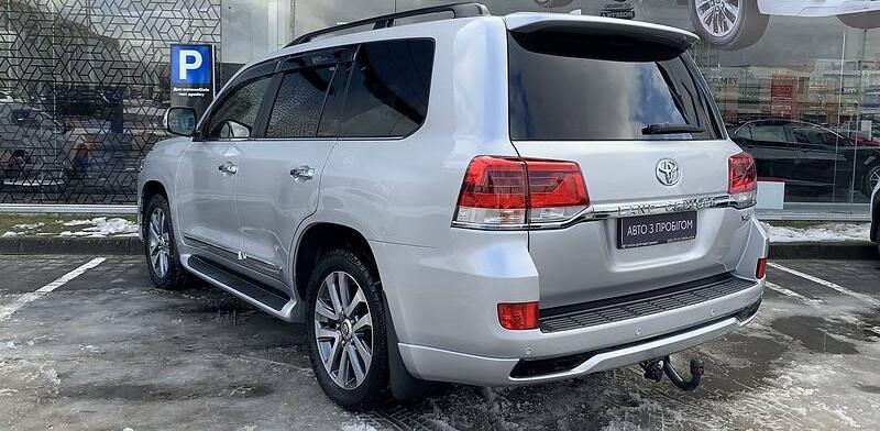Toyota Land Cruiser 200 Premium 2016
