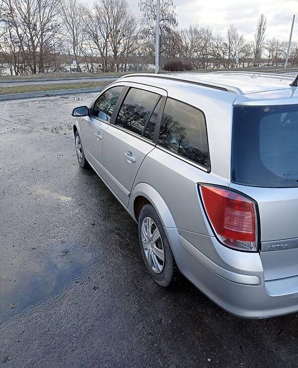 Opel Astra H L35 2005
