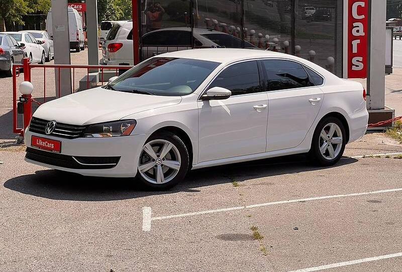Volkswagen Passat B7 SE 2012