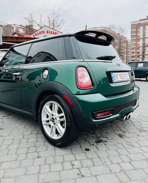 MINI Cooper S Black Edition 2011