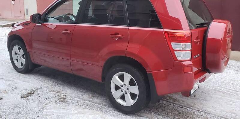 Suzuki Grand Vitara Premium 2011