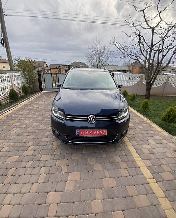 Volkswagen Touran 2011