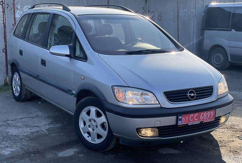 Opel Zafira 2002