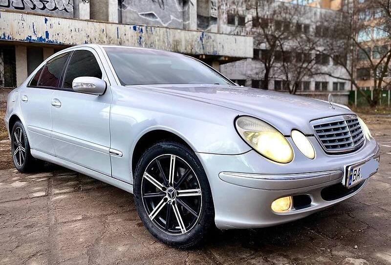 Mercedes-Benz E 200 2004