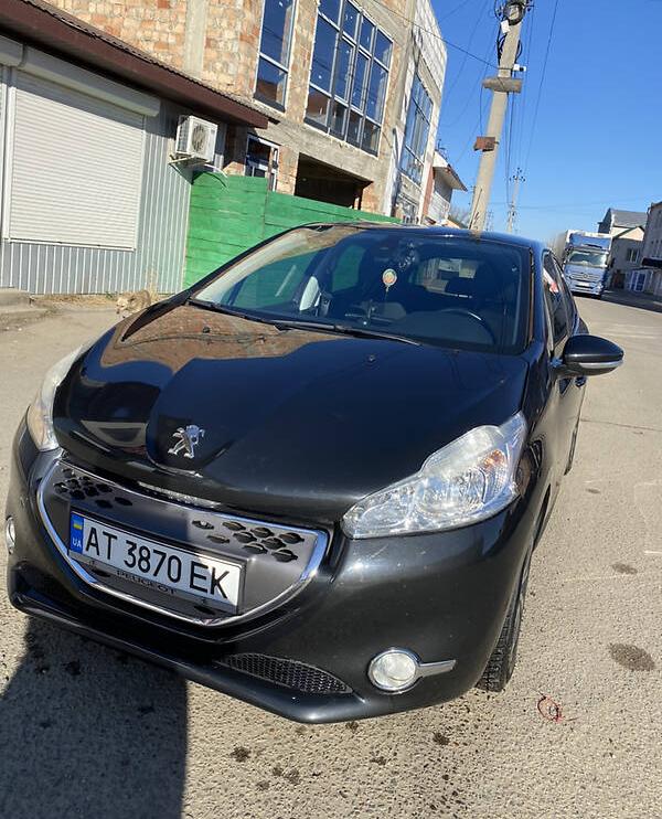 Peugeot 208 2013
