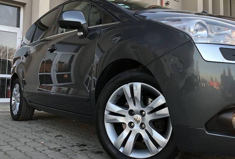 Peugeot 5008 Femeli  2010
