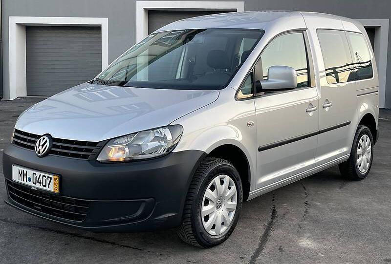 Volkswagen Caddy пасс. LIFE 2012