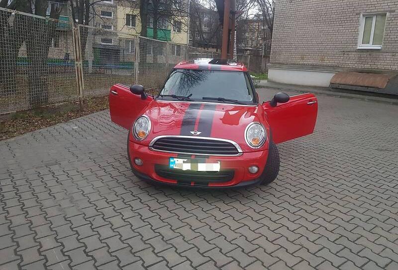 MINI Clubman 2011
