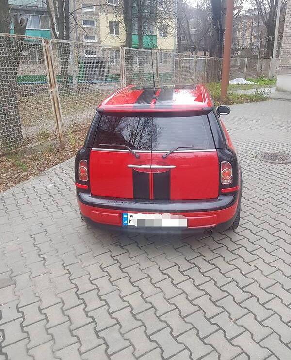 MINI Clubman 2011