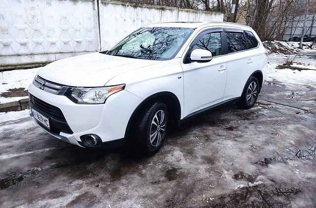 Mitsubishi Outlander GT 2014