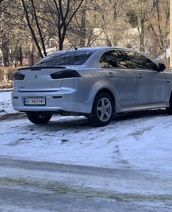 Mitsubishi Lancer 2012