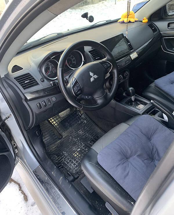Mitsubishi Lancer 2012
