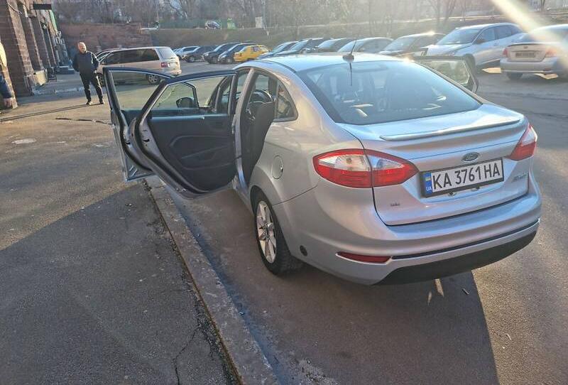 Ford Fiesta se 2019