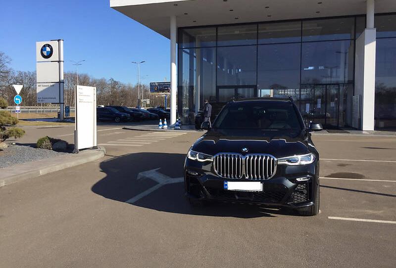 BMW X7 2019