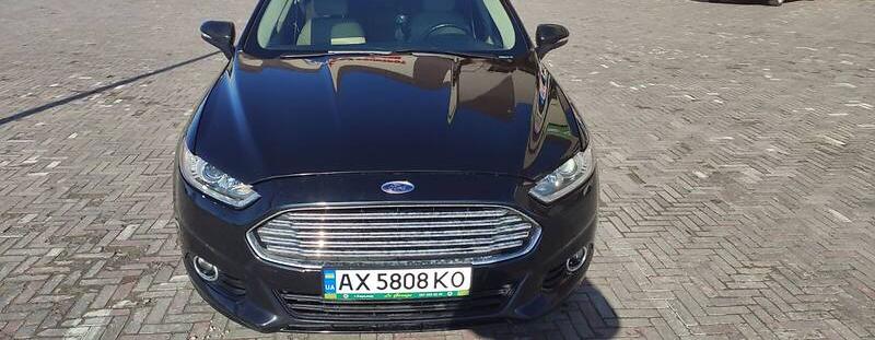 Ford Fusion SE 2013