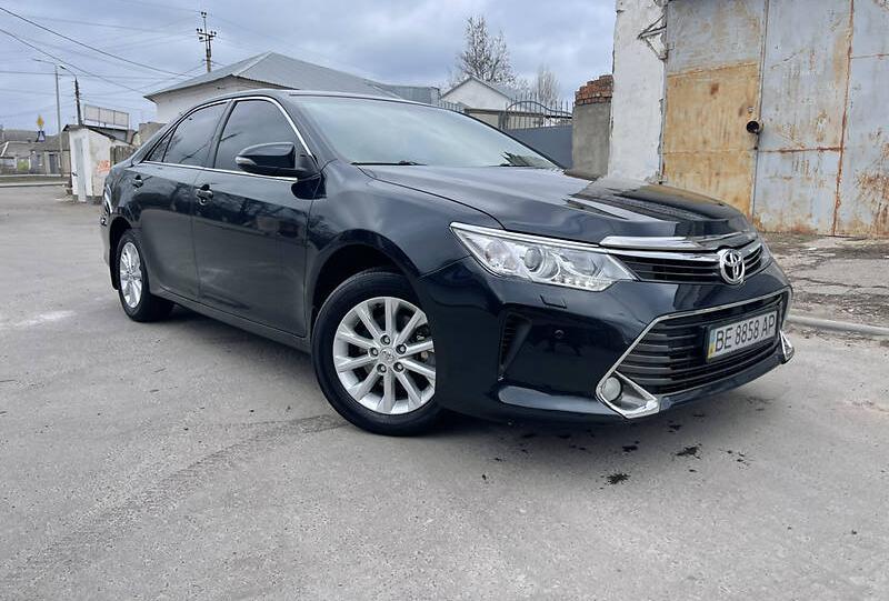 Toyota Camry 2015