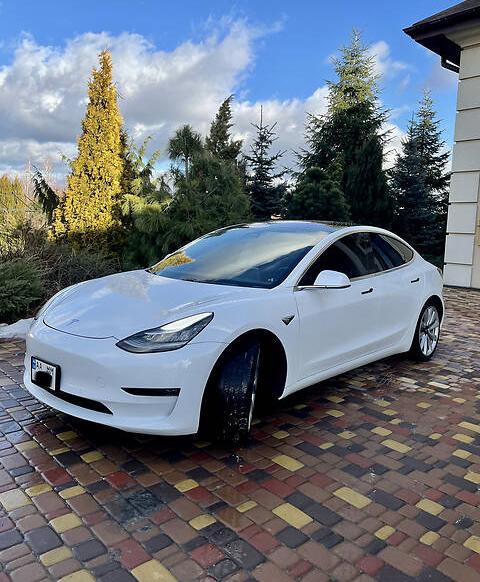 Tesla Model 3 long range 2018