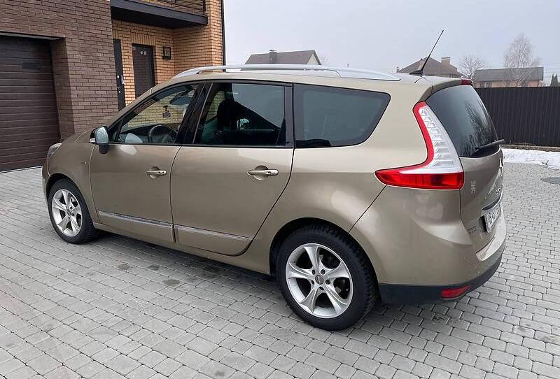 Renault Scenic  BOSE 2014