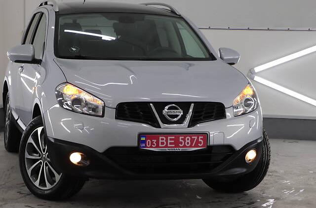 Nissan Qashqai+2 2011