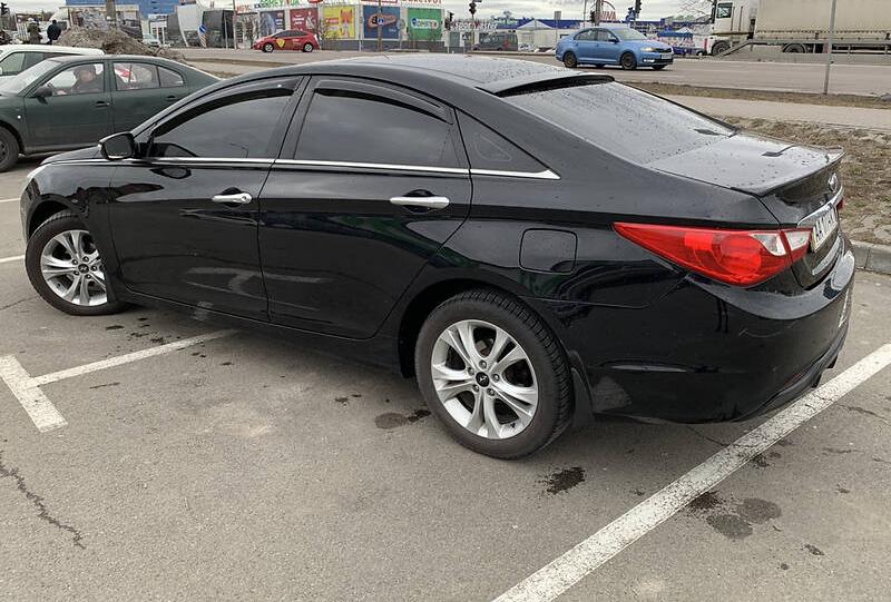 Hyundai Sonata 2011