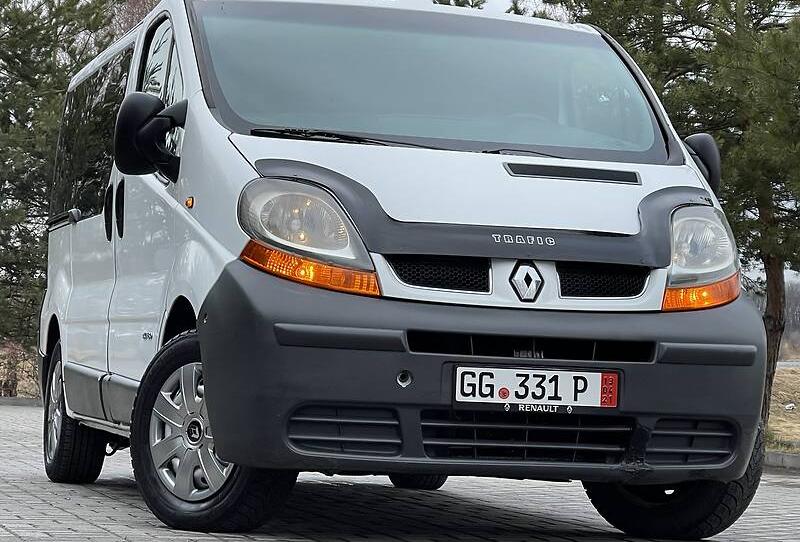 Renault Trafic пасс. 2004