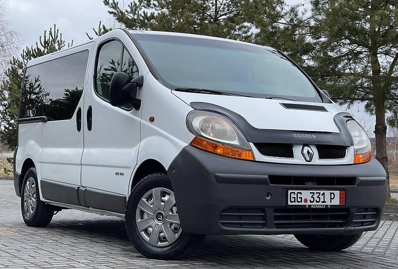 Renault Trafic пасс. 2004