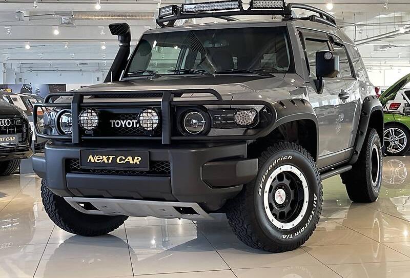 Toyota FJ Cruiser 4.0i 6MT 4WD TRD 2013