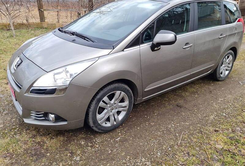 Peugeot 5008 THP 2010