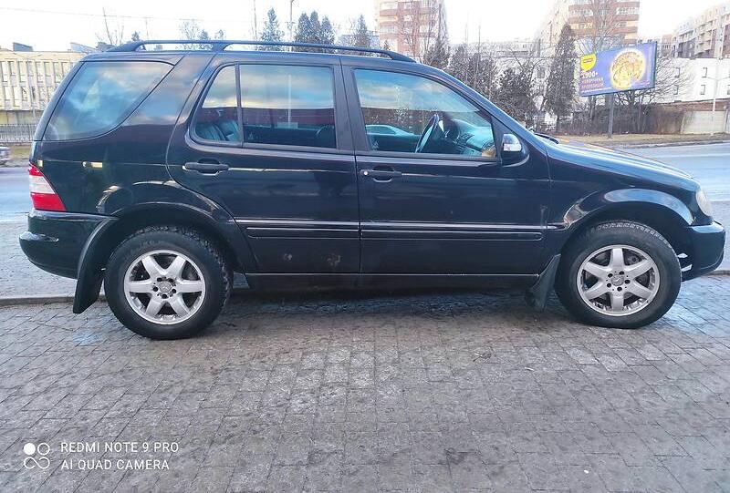 Mercedes-Benz ML 270 2003
