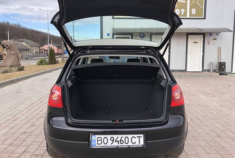 Volkswagen Golf V 2004