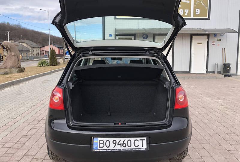 Volkswagen Golf V 2004