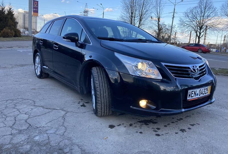 Toyota Avensis 2010