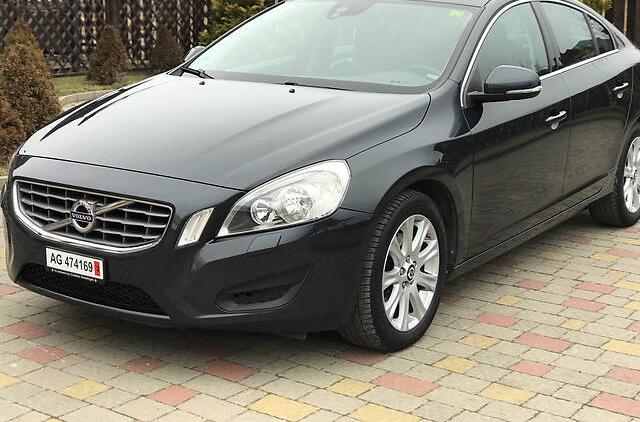 Volvo S60 D3  2011