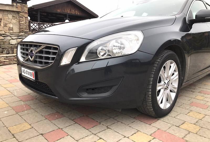 Volvo S60 D3  2011