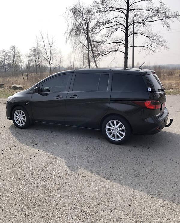 Mazda 5 Motion 2012