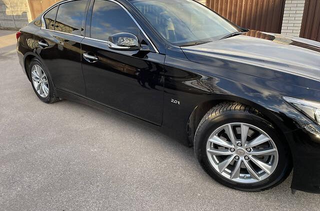 Infiniti Q50 2016