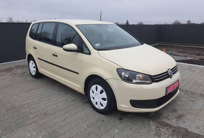 Volkswagen Touran 2012